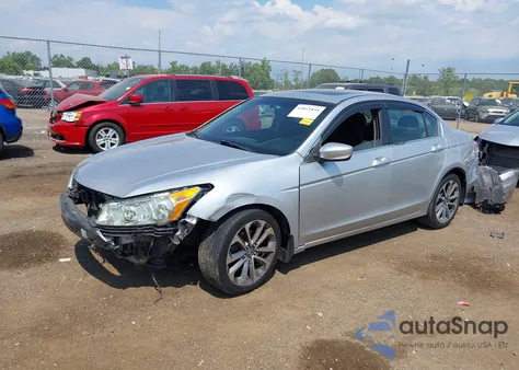 2011 Honda Accord 2.4 Ex из США, поврежденный, VIN 1HGCP2F71BA043060